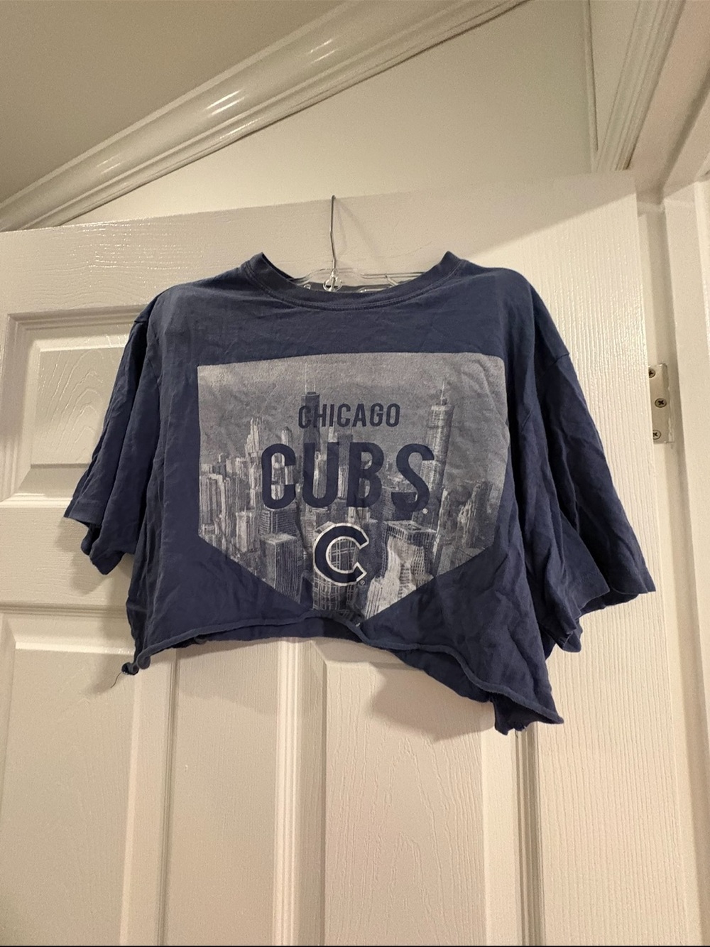 Chicago Cubs Navy Girls' Cropped Graphic Tee